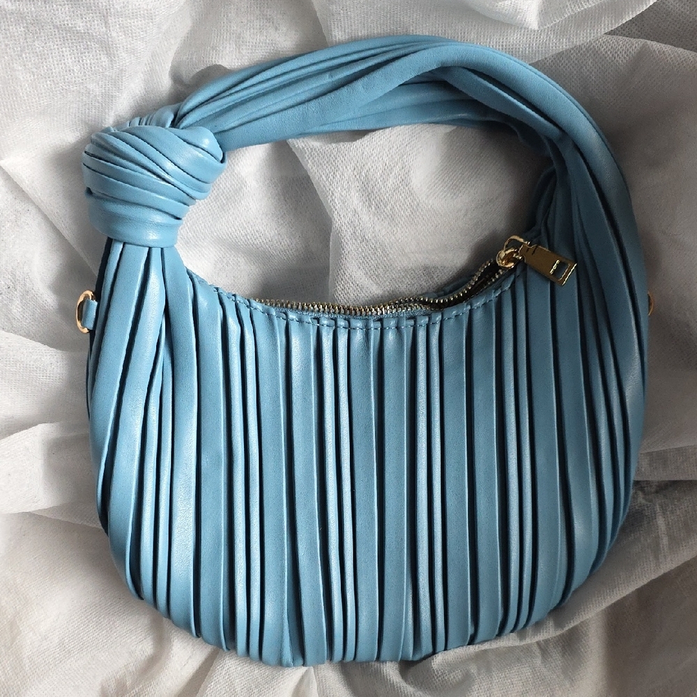Elegant Blue Pleated Women's Bag